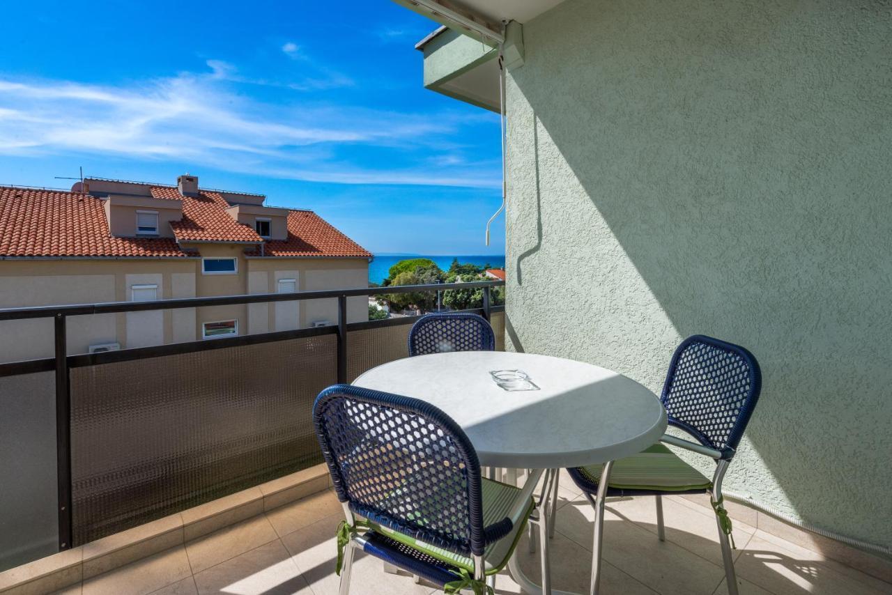 Apolonia Apartament *